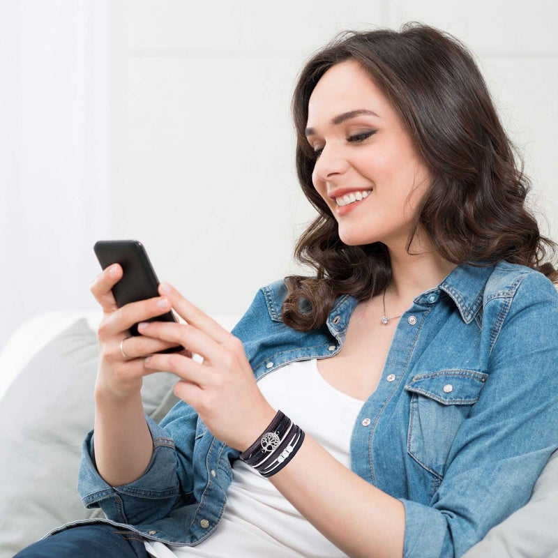 DESIMTION أساور جلدية سوداء ملفوفة للنساء بتصميم بوهيمي، طبقات متراكبة، مشبك عريض، شجرة الحياة، أساور للنساء، للأمهات، الفتيات المراهقات، الجدات - Image 4